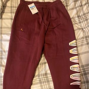 Jordan sweatpants size medium.
